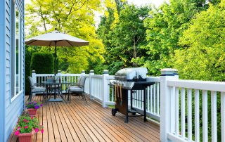 best way to stain a deck