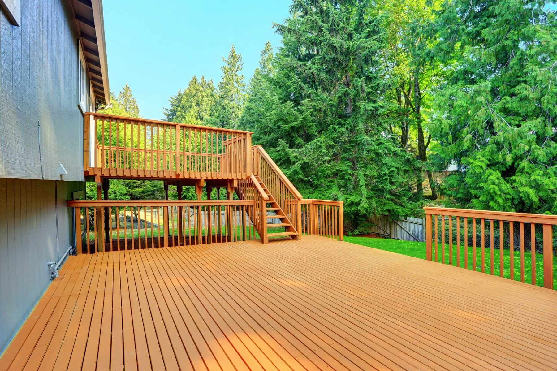 best way to stain a deck